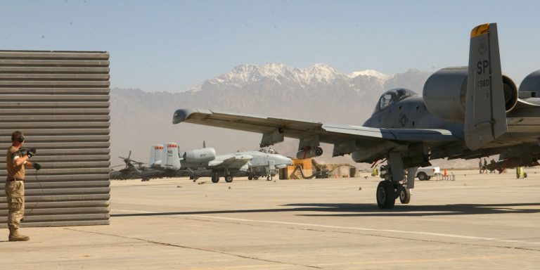 Afghanistan, attacco talebano contro la basa aerea Usa di Bagram