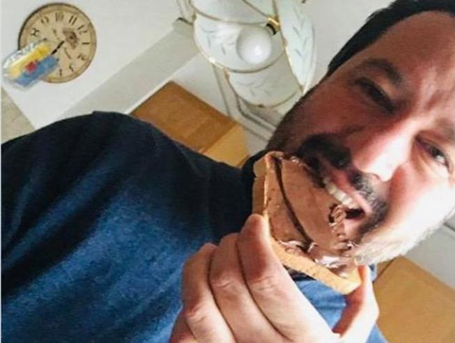 L’ultima ‘trovata’ di Matteo Salvini: “Non mangio la Nutella, ci sono le nocciole turche”