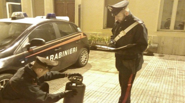 Tonnara di Palmi (Reggio Calabria), cinque marocchini minacciano di far esplodere una bombola del gas. Tutti espulsi dal Prefetto