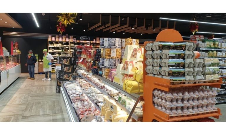 Norcia, riaperto il supermercato dopo il sisma del 2016