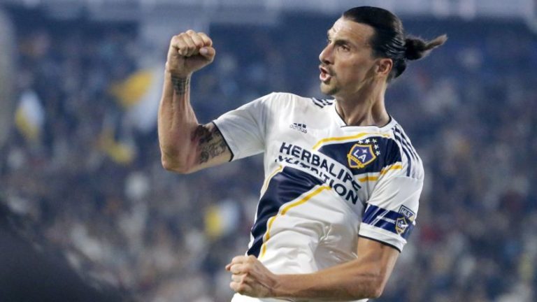 Calcio, Ibrahimovic torna a giocare in Italia