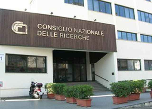Napoli, il Tribunale del Riesame ha annullato i domiciliari per Salvatore Mazzola, ex direttore dell’Istituto per l’Ambiente Marino Costiero
