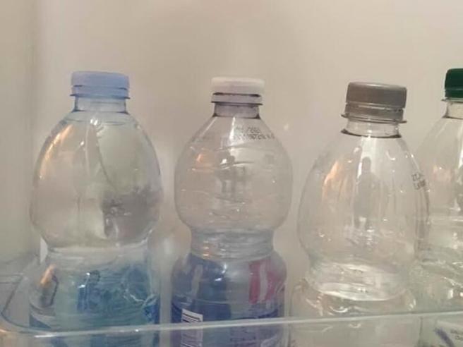 Torino, studente 13enne beve l’acqua da una bottigliette e si sente male