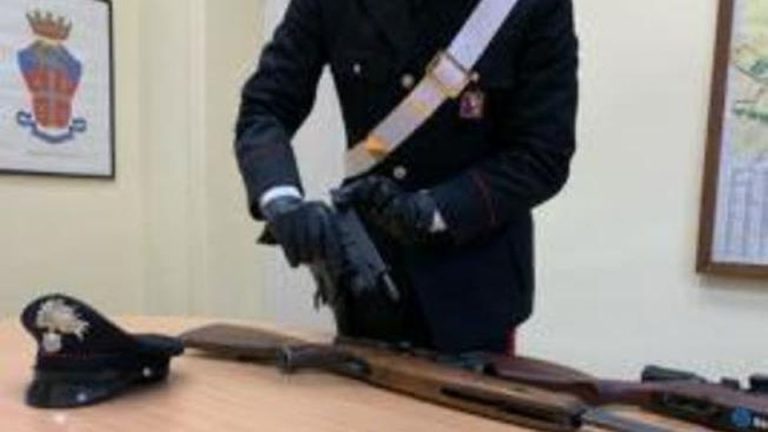 Torino, denunciati due 19enni per possesso di armi e munizioni illegali