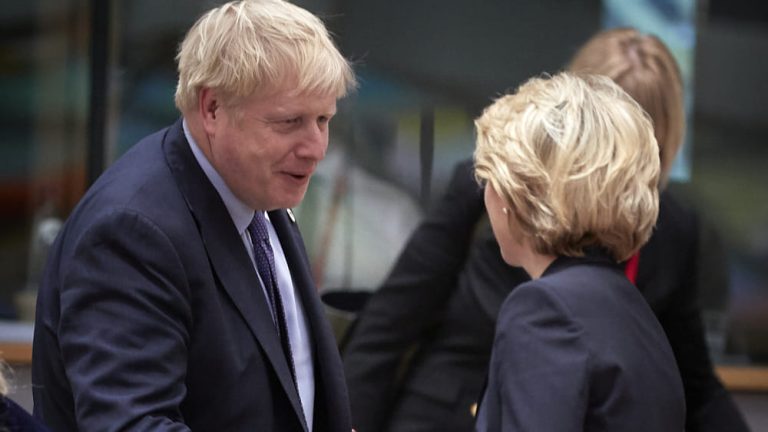 Elezioni in Gran Bretagna, parla Ursula Von der Leyen: “Siamo pronti a negoziare con Johnson”