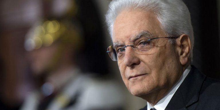 Politica, il monito del presidente Mattarella: “Ci vuole più responsabilità nei confronti dei cittadini”