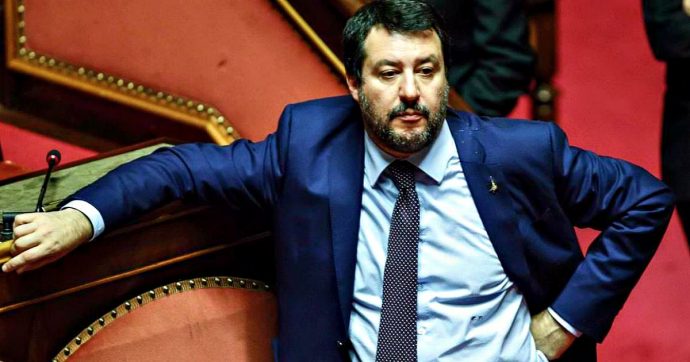 Il Tribunale dei ministri di Catania accusa Matteo Salvini: “Sui migranti abusò del suo potere quando era a capo del Viminale”