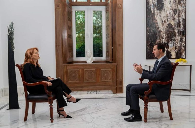 Siria, il premier Assad nell’intervista a Monica Maggioni accusa l’Europa: “Ha sostenuto il terrorismo”
