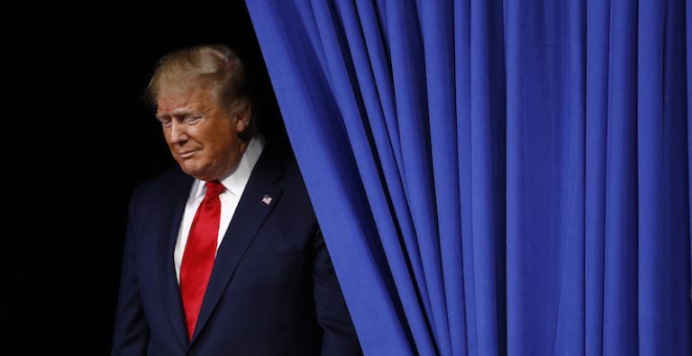 Usa, rinvio a sorpresa del voto sugli articoli per l’impeachment al presidente Trump