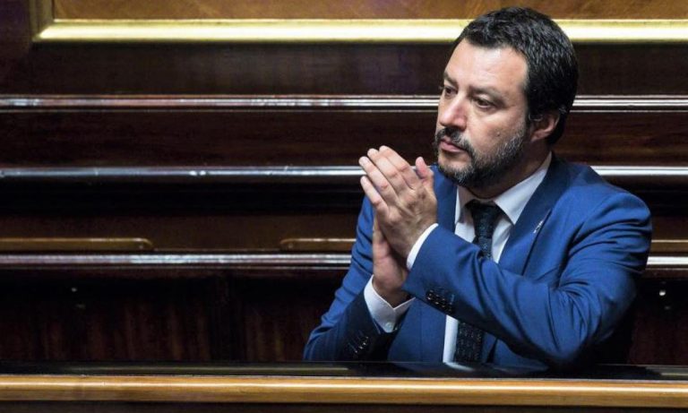 Vicenda Gregoretti, Matteo Salvini ostenta ottimismo: “Centinaia di avvocati mi hanno offerta la difesa gratis”