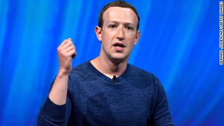 Meta: nessun accordo con la Siae: stop alla musica sui social di Zuckerberg (Facebook e Instagram)