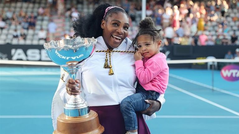 Tennis, Serena Williams torna a vincere un torneo dopo tre anni