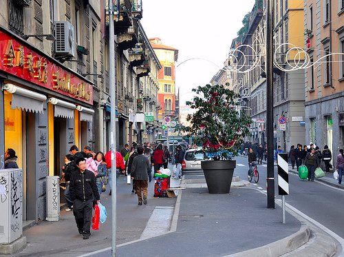 Coronavirus, alla Chinatown di Milano meno gente nei ristoranti e bar cinesi