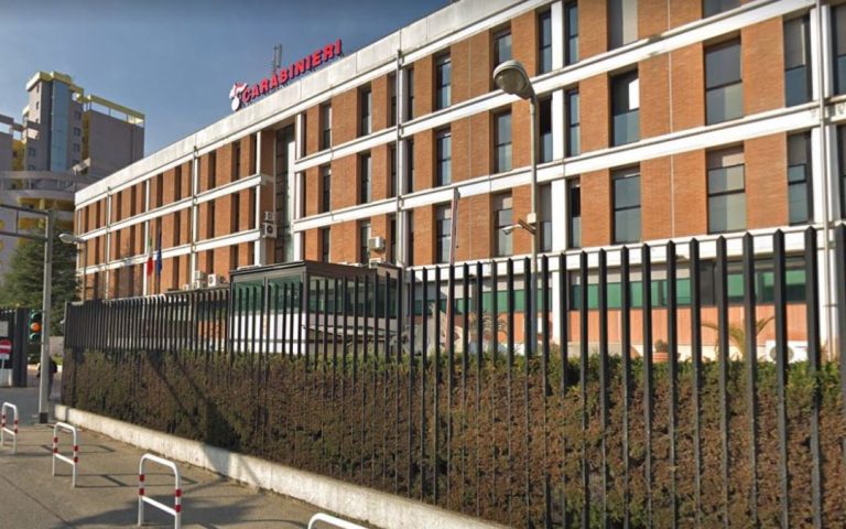 Cosenza, arrestato il comandante della stazione dei carabinieri di Carolei per aver aggredito un suo superiore