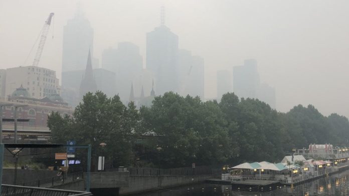 Ambiente: a Melbourne si respira la peggiore aria del mondo per l’emergenza incendi