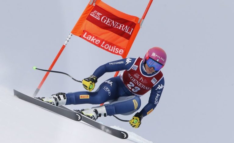 Sci, storica tripletta nella discesa femminile di Bansko in Bulgaria