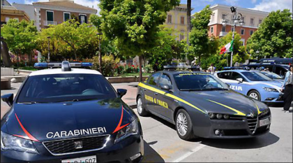 Foggia, maxi operazione di Polizia, Carabinieri e Finanza contro il racket delle estorsioni