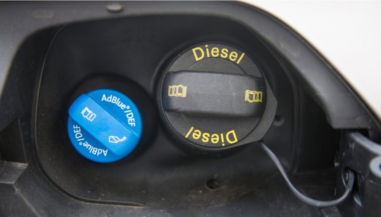 Parlamento europeo: Le auto a benzina e diesel non potranno più essere immatricolate in Europa a partire dal 2035
