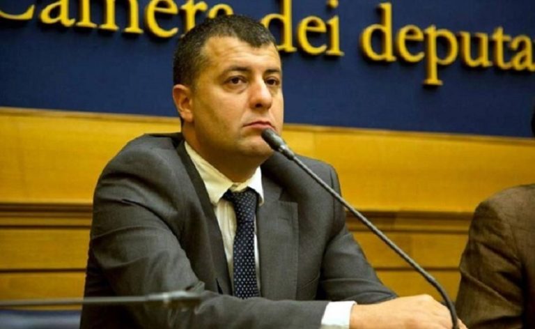 Venezia, Arturo Scotto, ex deputato di Leu è stato aggredito da alcuni neofascisti