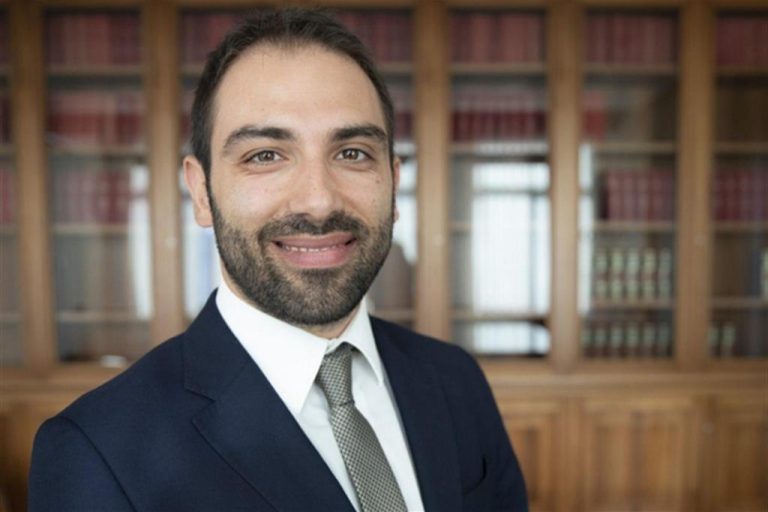 Legge elettorale, Giuseppe Brescia (presidente della commissione Affari Costituzionali) ha depositato il testo “Germanicum”