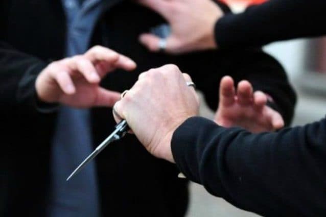 Milano, fermato un uomo per aver aggredito e ferito con un cacciavite un 29enne