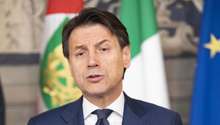 Governo, sulle tensioni nel M5S parla il premier Conte: “Di Maio tirato per la giacchetta”