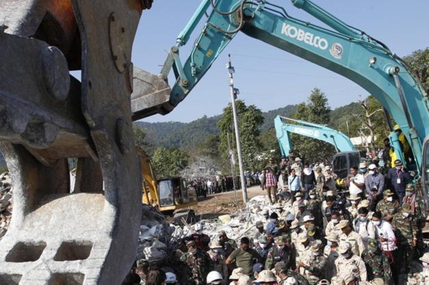 Cambogia: 36 morti per il crollo di un edificio in costruzione