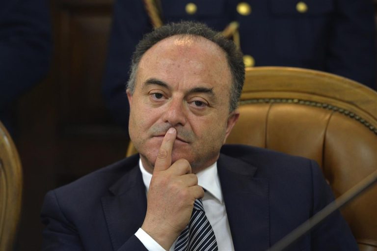 Calabria, potenziata la scorta al procuratore di Catanzaro Nicola Gratteri