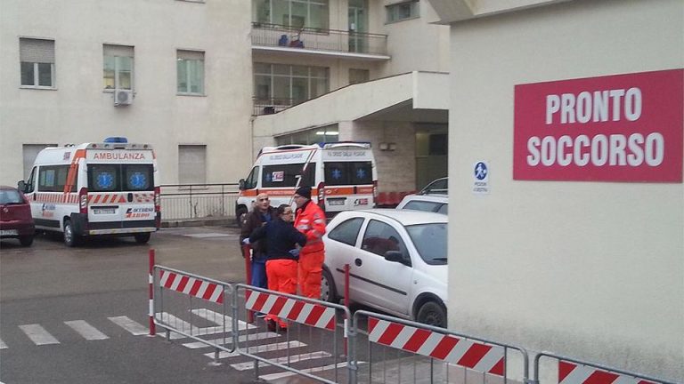 Badesi (Sassari), pensionato investito e ucciso da un automobilista. Arrestato una 40enne