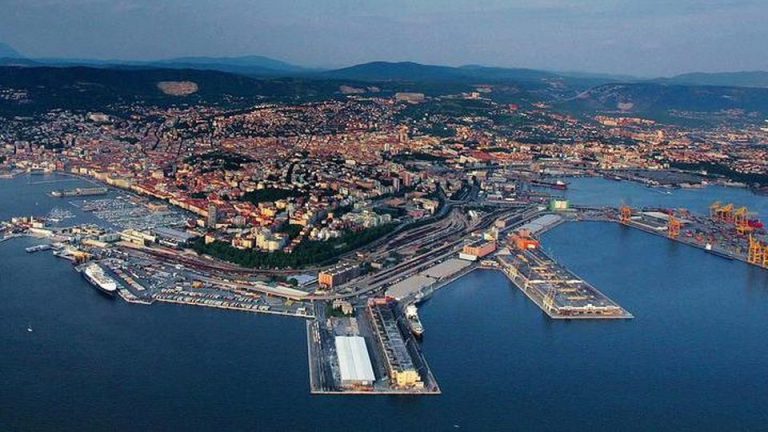 Trieste, controlli della Finanza sulle società del porto per evasione fiscale