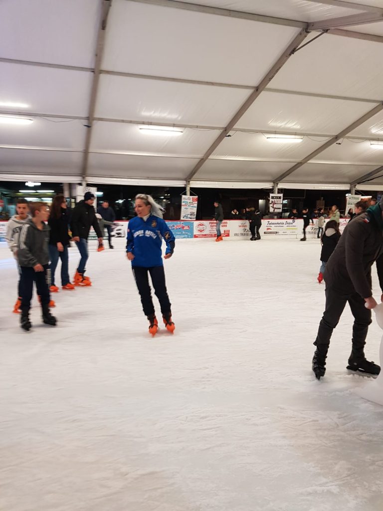 LA CAMPIONESSA DEL MONDO FRANCESCA LOLLOBRIGIDA NELL’ICE PARK DI LADISPOLI