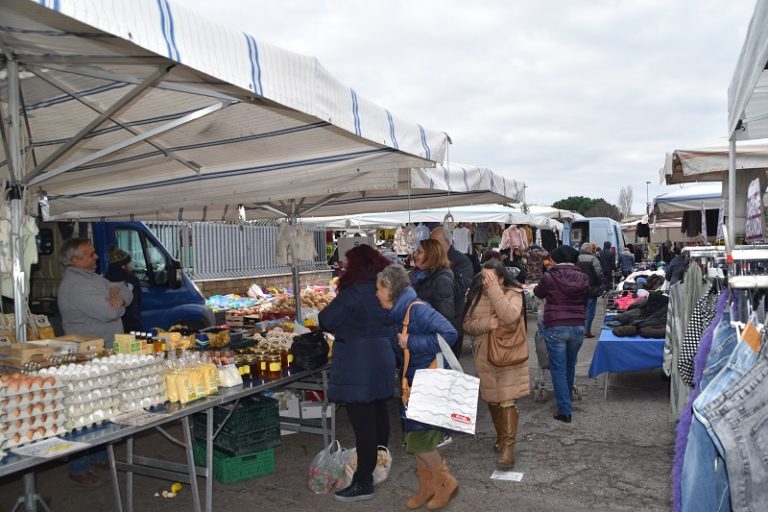 A Ladispoli mercato in regola con quanto previsto dal Dpcm