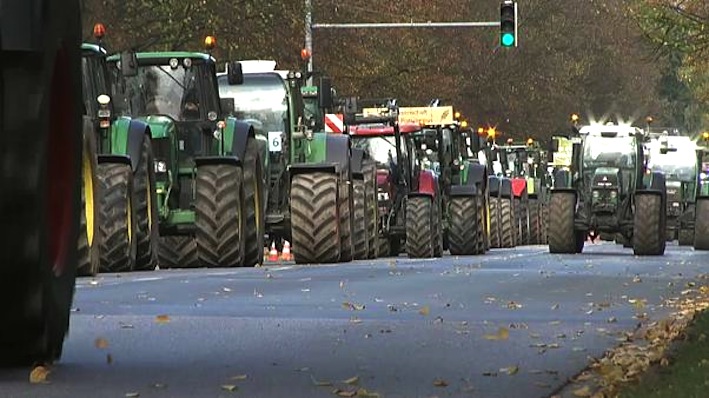 Valanga di cartelle pazze ai coltivatori diretti: non sono stati applicati gli sgravi per l’agricoltura