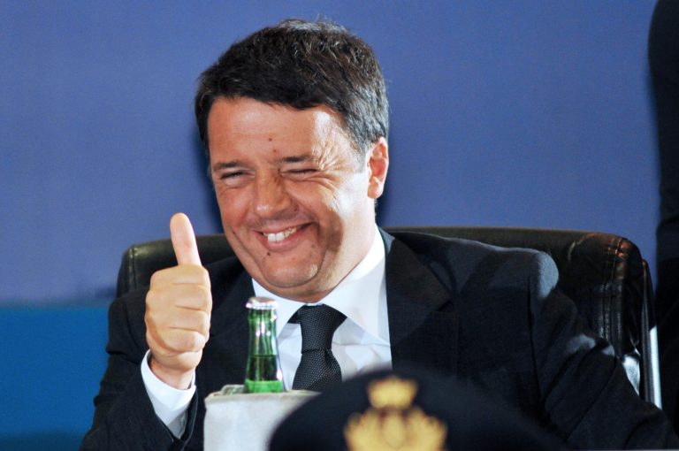Elezioni in Emilia-Romagna, anche Renzi sul ‘carro dei vincitori’: “Un Grande abbraccio e Bonaccini”