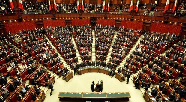 Referendum per la riduzione dei parlamentari: raggiunto il numero minimo delle firme