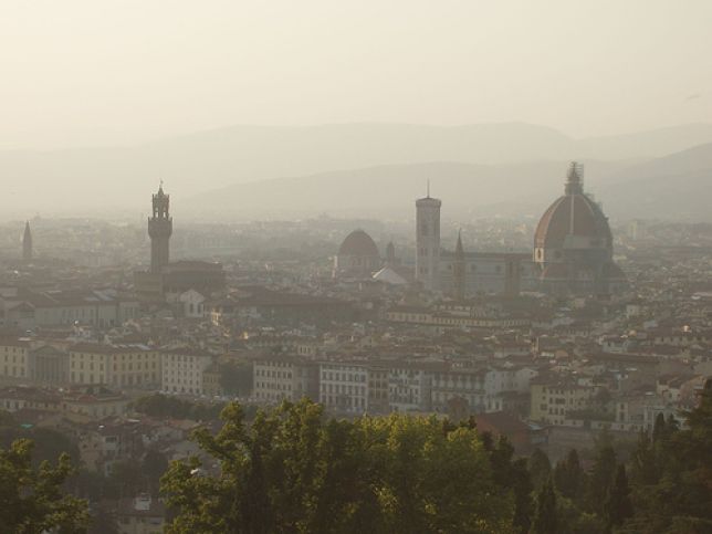 Firenze, nuovo provvedimento contro lo smog: blocco dei mezzi più inquinanti sino a sabato 18