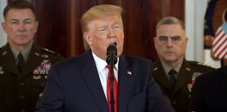 Usa, la Camera dei rappresentanti limita i poteri di guerra del presidente Trump