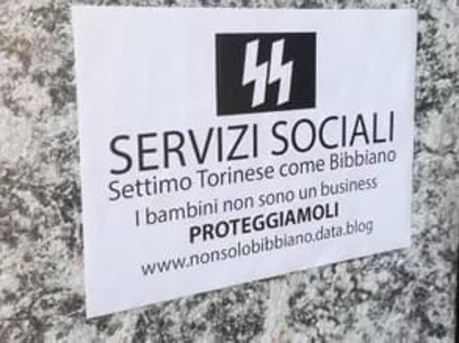 Piemonte, rinvenuti cartelli anonimi con la scritta “Settimo Torinese come Bibbiano”