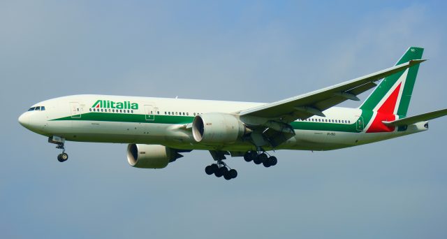 Vicenda Alitalia, indagine della Commissione europea sul prestito di 400 milioni concesso dal governo Conte