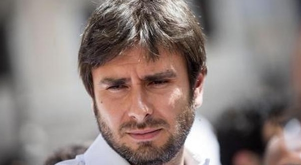 M5S, Alessandro Di Battista annuncia il suo ritorno in politica: “Si comincia la traversata verso casa”