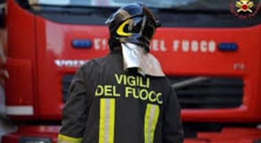 Roma, incendio in un appartamento a Casal del Marmo: ferita una persona