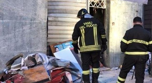 Catania, muore un ladro nell’esplosione dell’ordigno che stavo piazzando davanti un distributore automatico di sigarette