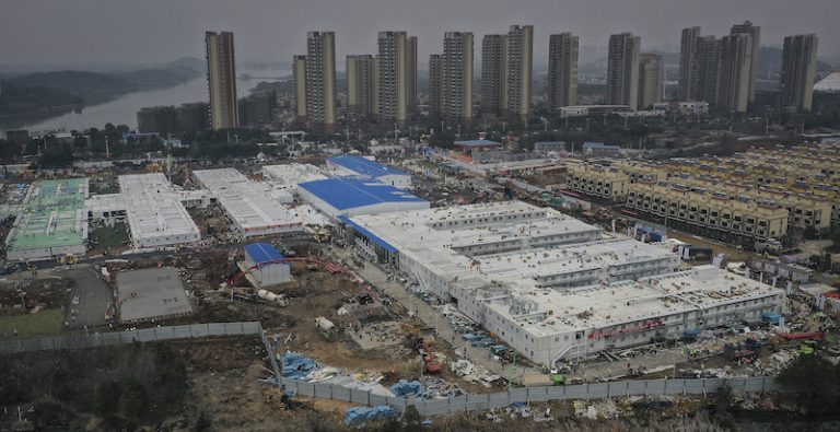 Cina, ospedale di Wuhan realizzato in dieci giorni: per l’architetto Stefano Boeri è un vero e proprio miracolo