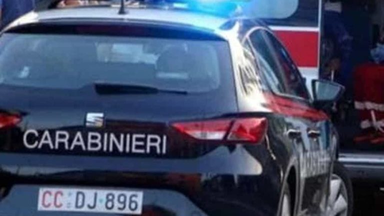 Campagnano (Roma), sei coltellate al rivale in amore: arrestata dai carabinieri una 36enne per tentato omicidio