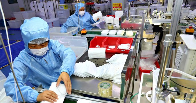 Cina, in diminuzione i nuovi contagi di coronavirus. I decessi sono 2.118