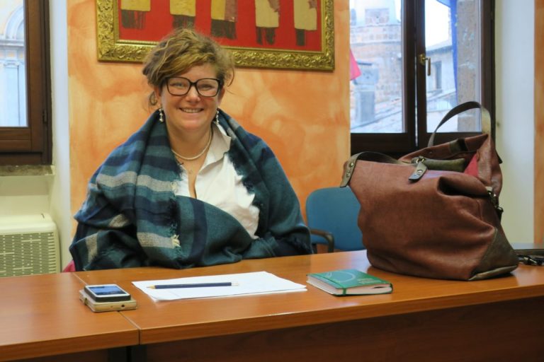 Cerveteri, archiviato il procedimento sullo scuolabus, la vice sindaco Francesca Cennerilli al contrattacco