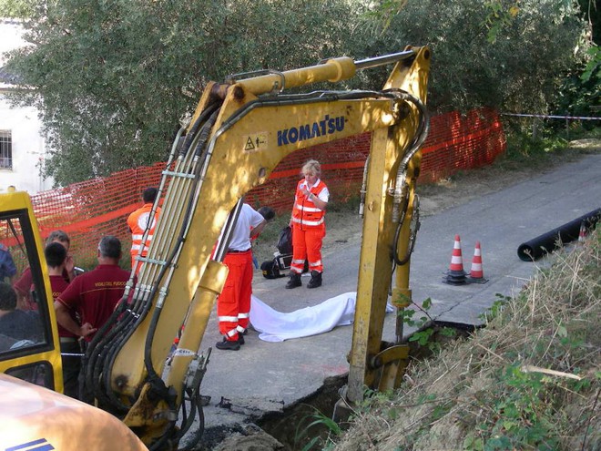 San Benedetto del Tronto: morto un operaio mentre stava lavorando ad una condotta idrica