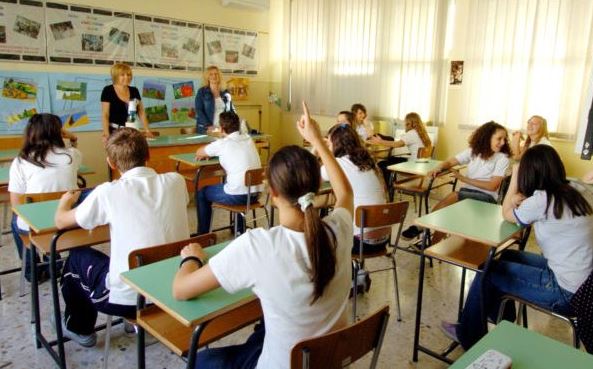 Scuola, nel Decreto Milleproroghe: le classi potranno avere al massimo 22 studenti