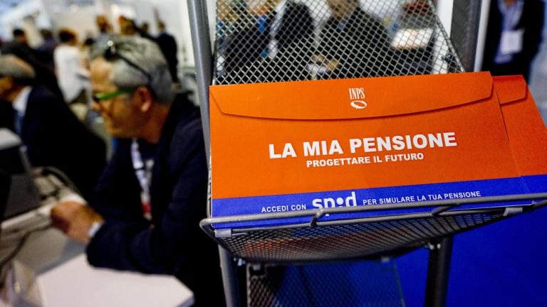 Pensioni, il governo apre all’ipotesi di assegni di garanzia per i giovani