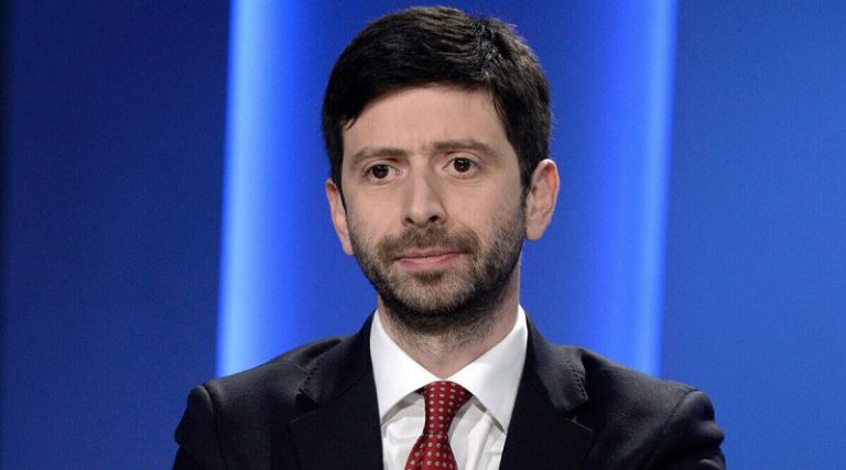 Coronavirus, parla il ministro Speranza: “Il servizio sanitario nazionale è all’altezza della sfida”